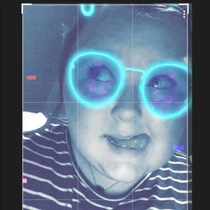 Meet your Posher, Elly